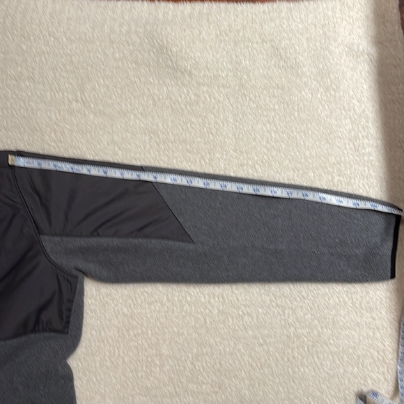 Under Armour Boys Cold Gear Loose Front Zip Jacket Size Youth XL - Picture 5 of 6